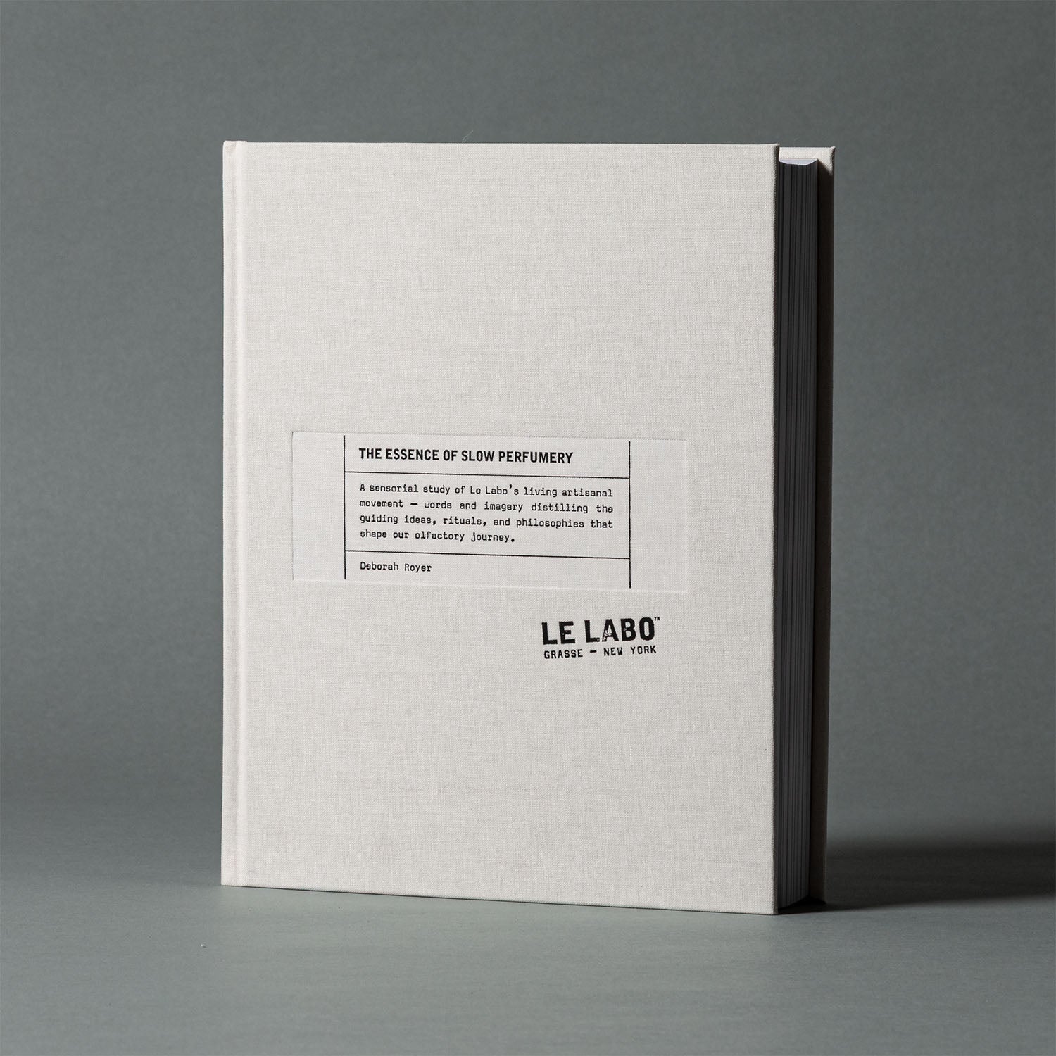 文学・小説 LE LABO THE ESSENCE OF SLOW PERFUMERY THE ESSENCE OF SLOW PERFUMERY BOOK – ル ラボ 公式オンラインショップ