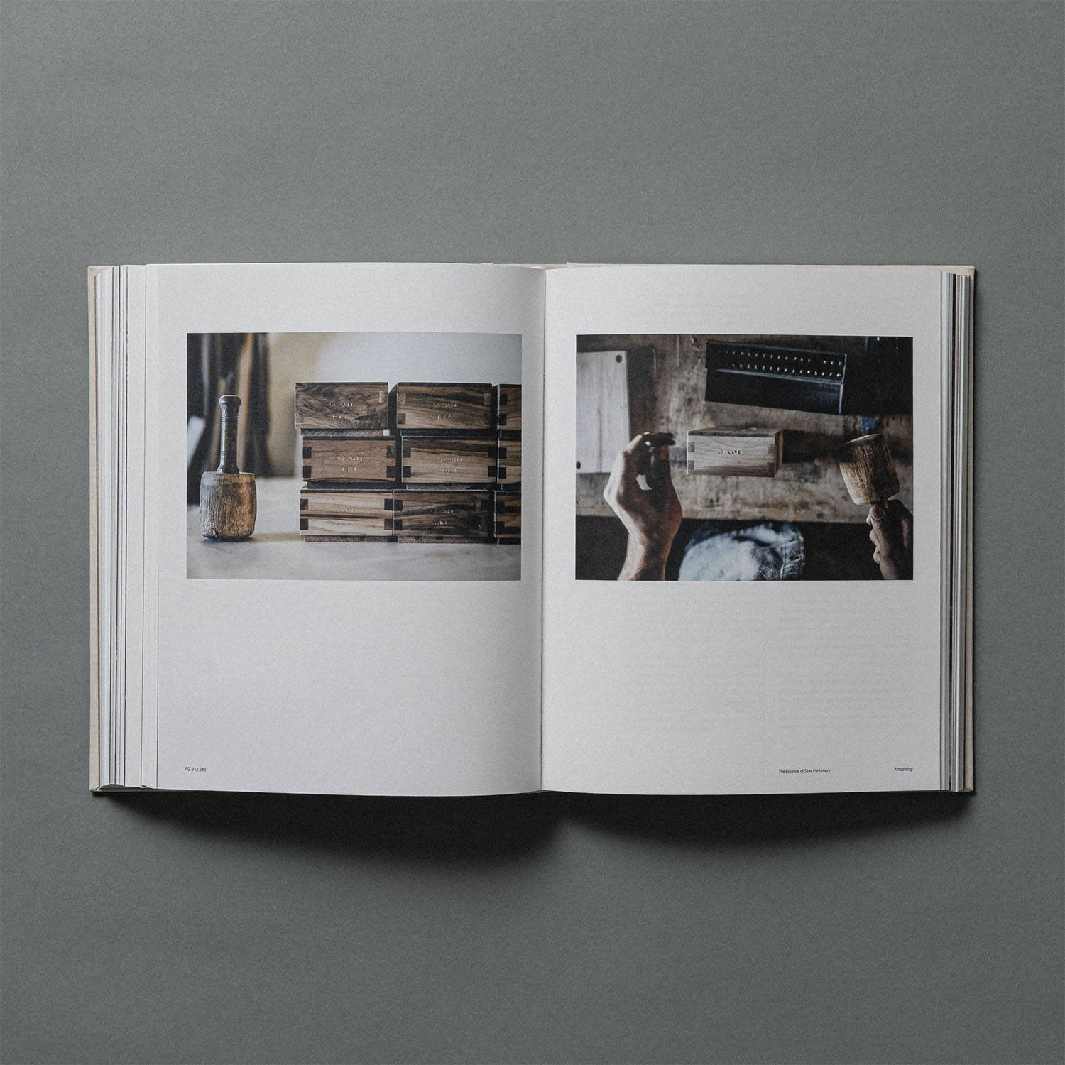THE ESSENCE OF SLOW PERFUMERY BOOK – ル ラボ 公式オンラインショップ